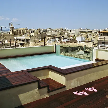 Petit Palace Tres Hotell 4*