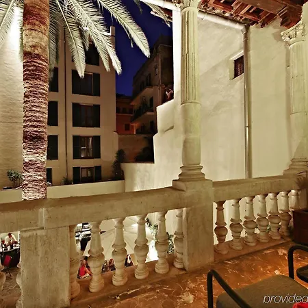 Hotell Petit Palace Tres