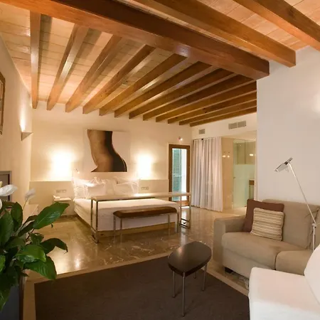 Hotell Petit Palace Tres